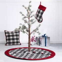Glitzhome 20 In. L Black And White Plaid Fabric Christmas Stocking 11 Glitzhome 20 In. L Black And White Plaid Fabric Christmas Stocking -Christmas decorations shop glitzhome christmas stockings 1113203329 31 1000