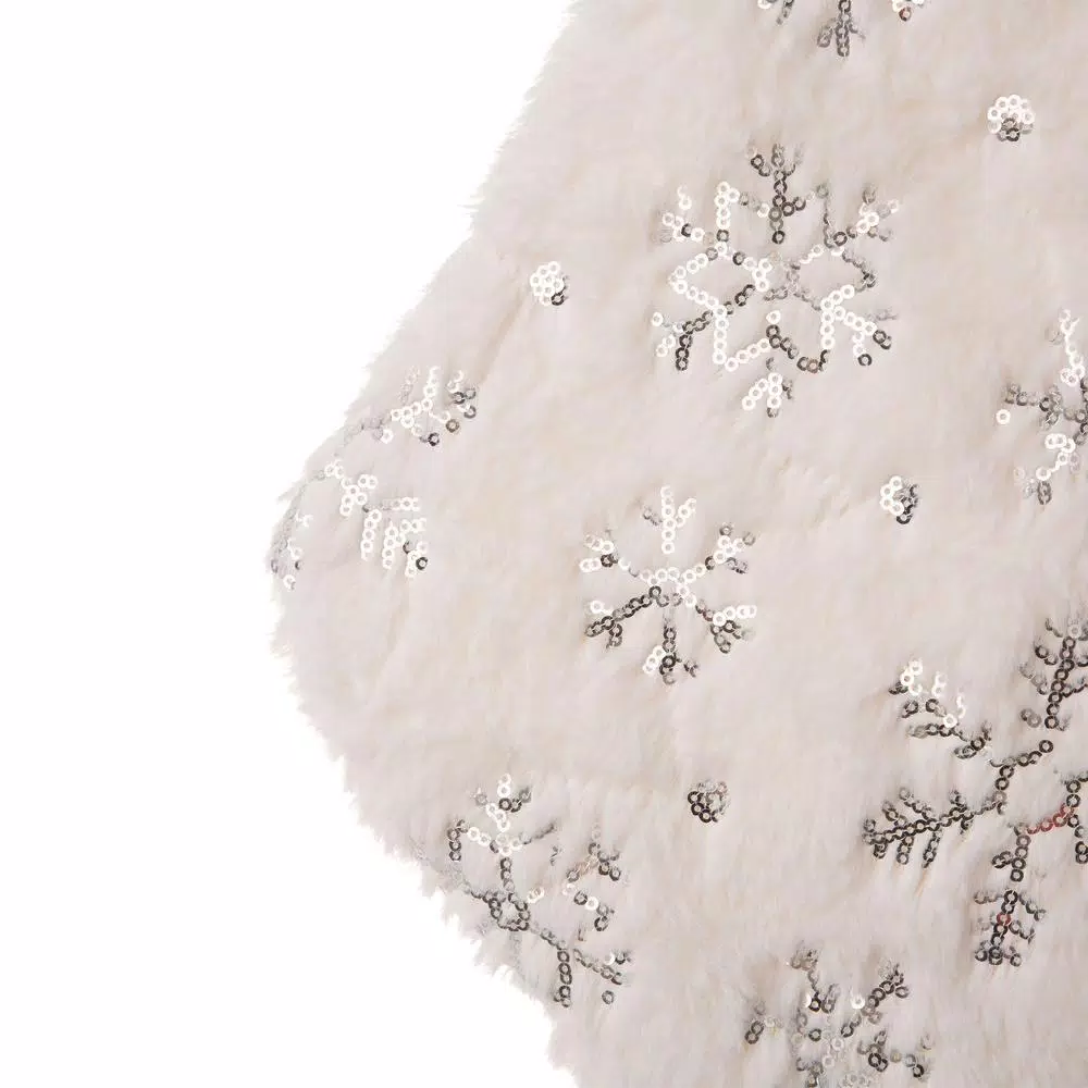 Glitzhome 21 In. H Polyester White Plush Stocking With Snowflake Christmas (2-Pack) 3 Glitzhome 21 In. H Polyester White Plush Stocking With Snowflake Christmas (2-Pack) - Image 3