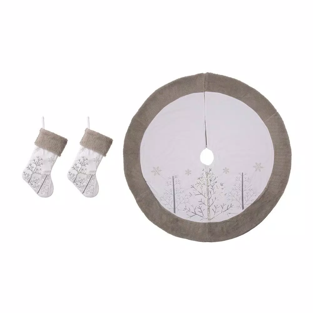 Glitzhome 48 In. Tree Skirt And 21 In. H Stocking (Set Of 3 White Fleece Christmas Decorations) 1 Glitzhome 48 In. Tree Skirt And 21 In. H Stocking (Set Of 3 White Fleece Christmas Decorations)