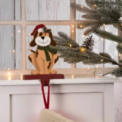 Glitzhome 7.76 In. H Wooden Metal Christmas Stocking Holder Dog -Christmas decorations shop glitzhome stocking holders 1124202626 31 1000