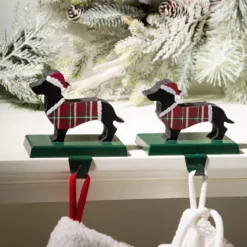 Glitzhome Wooden/Metal Dachshund Stocking Holder (Set Of 2) 7 Glitzhome Wooden/Metal Dachshund Stocking Holder (Set Of 2) -Christmas decorations shop glitzhome stocking holders 2005000003 31 1000