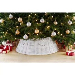 Home Accents Holiday 27 In. D White Wicker Christmas Tree Collar 8 Home Accents Holiday 27 In. D White Wicker Christmas Tree Collar -Christmas decorations shop home accents holiday christmas tree skirts collars 4051320 40 1000