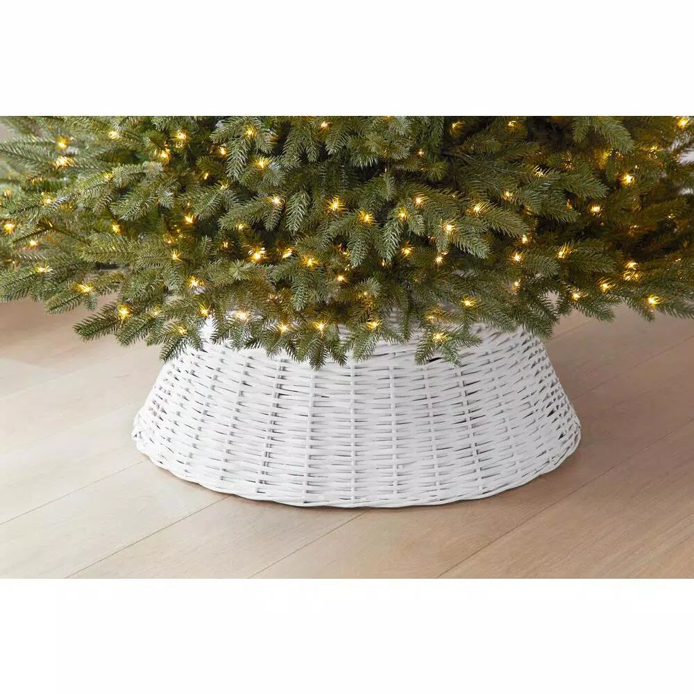 Home Accents Holiday 27 In. D White Wicker Christmas Tree Collar 2 Home Accents Holiday 27 In. D White Wicker Christmas Tree Collar - Image 2