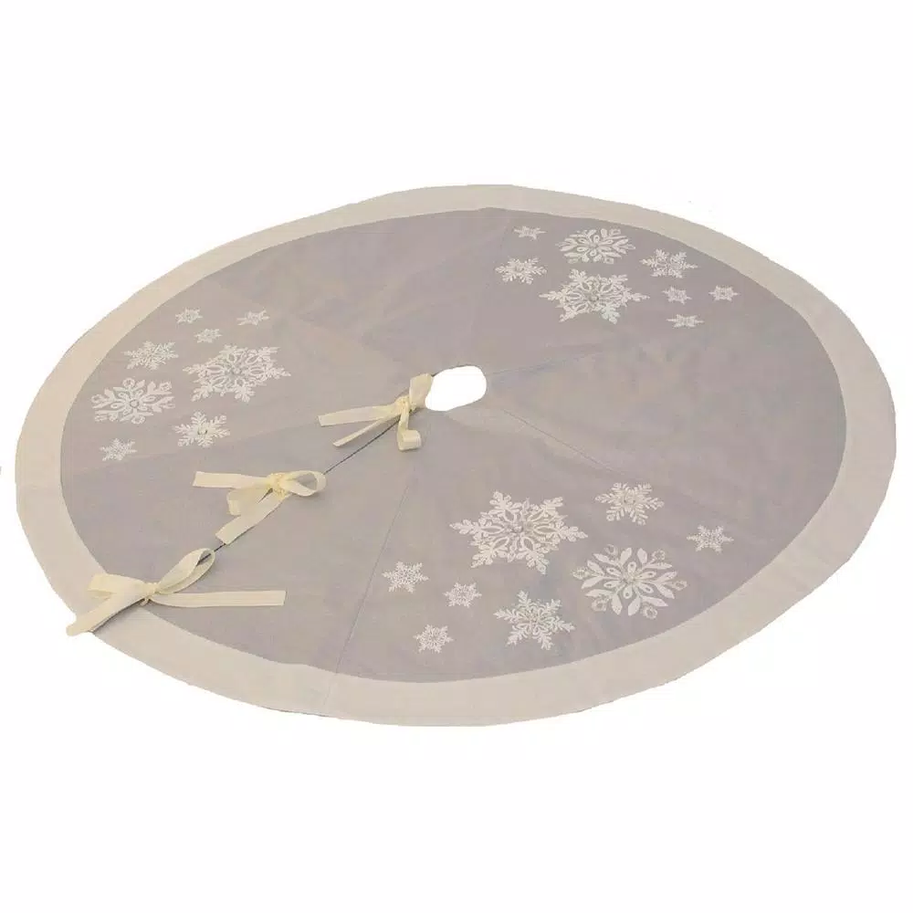 Manor Luxe 56 In. Glistening Snow Christmas Tree Skirt 1 Manor Luxe 56 In. Glistening Snow Christmas Tree Skirt